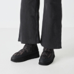 Obrazek Tamaris 1-26810-45-090 Buty śniegowce damskie czarny / lampart