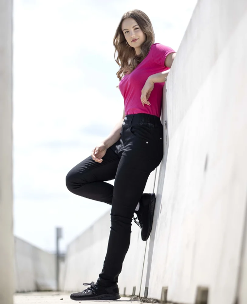 Obrazek Damskie spodnie ARDON®JASVENA w kolorze czarnym